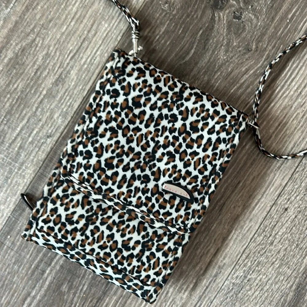 Travelon crossbody - Picture 3 of 11